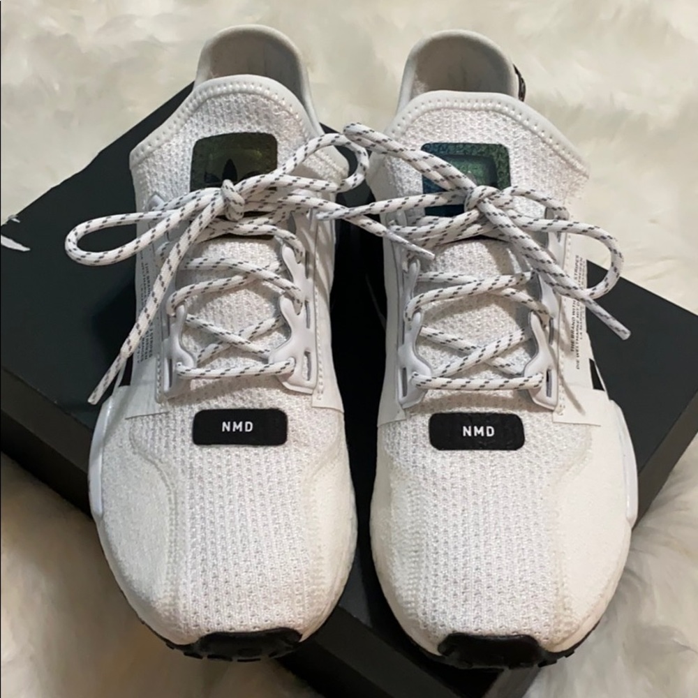 Adidas NMD_R1 V2 White/Black